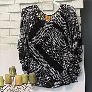 Ruby Rd. Black and White Blouse